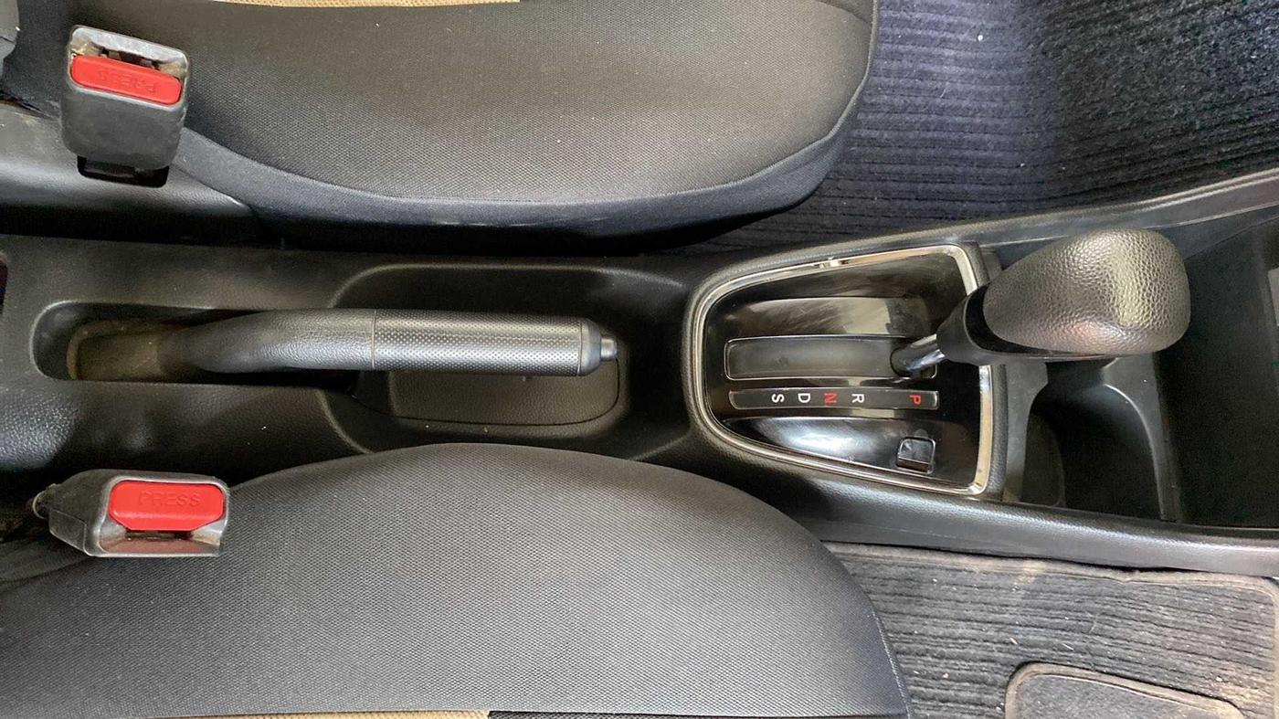 2020 Honda Amaze 1.2L I-VTEC VX CVT, Petrol, Automatic, 68,803 km, Gear Lever