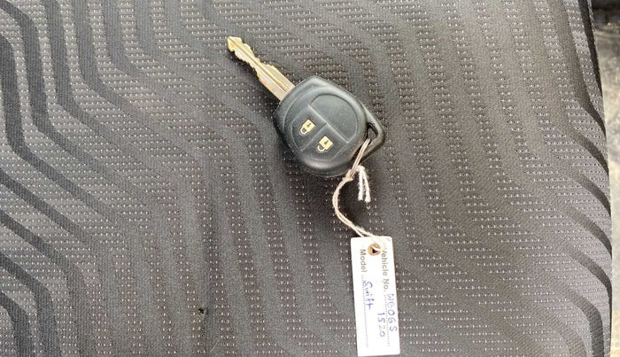 2019 Maruti Swift VXI, Petrol, Manual, 23,978 km, Key Close Up