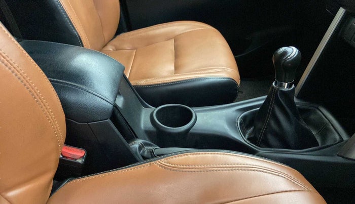 2019 Toyota Innova Crysta 2.4 VX 8 STR, Diesel, Manual, 84,344 km, Gear Lever