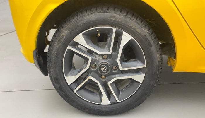 2020 Tata Tiago XZ PLUS PETROL, Petrol, Manual, 22,813 km, Right Rear Wheel