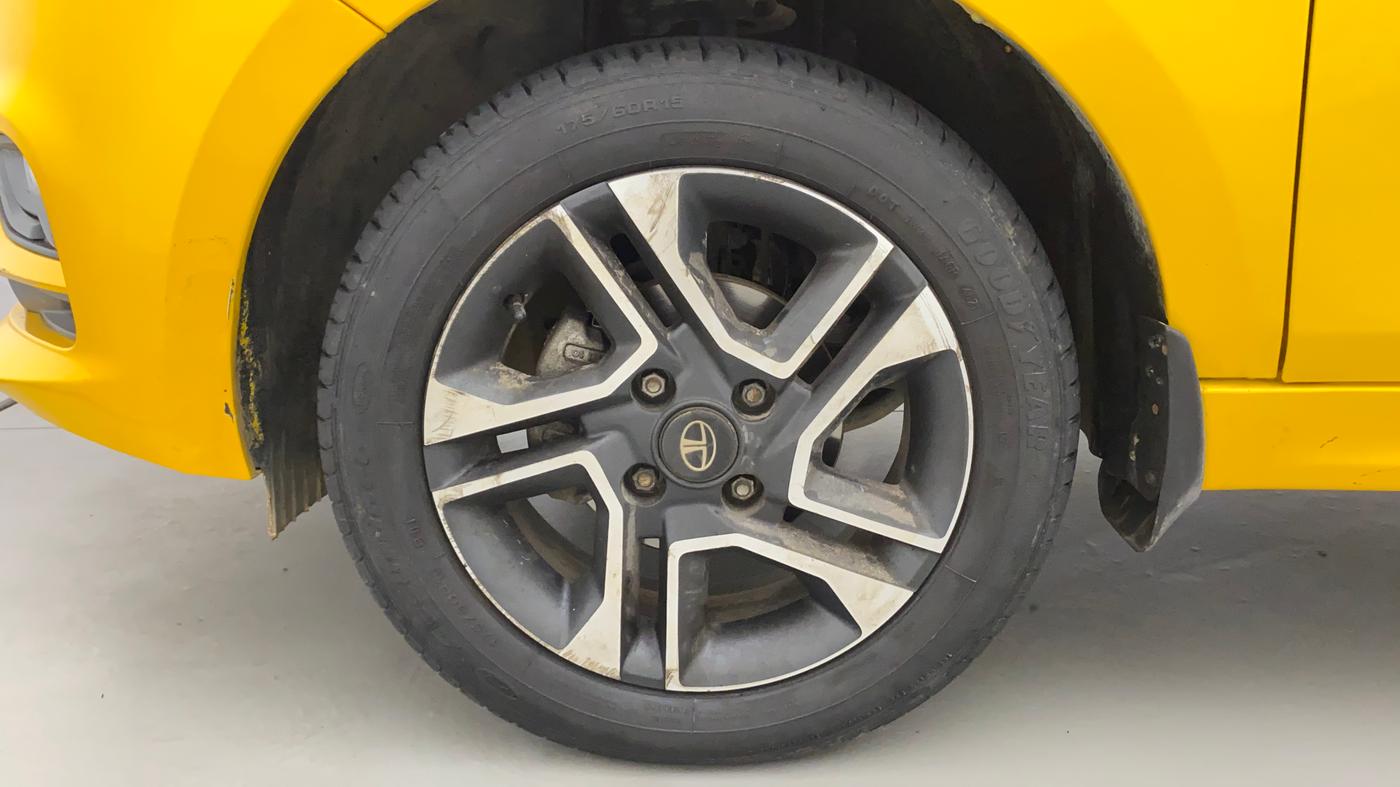2020 Tata Tiago XZ PLUS PETROL, Petrol, Manual, 22,813 km, Left Front Wheel