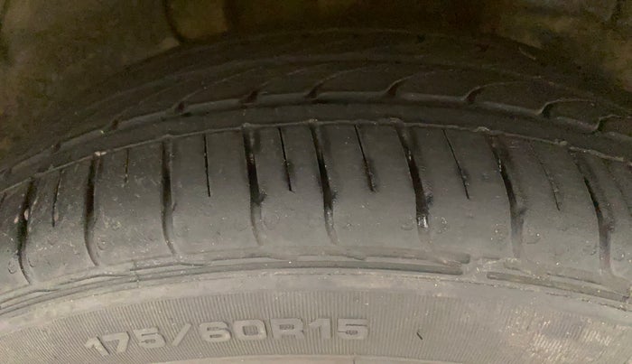 2020 Tata Tiago XZ PLUS PETROL, Petrol, Manual, 22,813 km, Right Front Tyre Tread