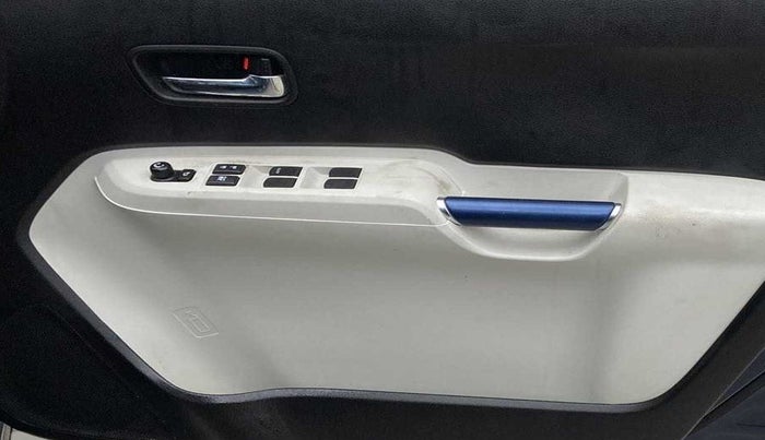 2022 Maruti IGNIS ZETA 1.2, Petrol, Manual, 3,348 km, Driver Side Door Panels Control