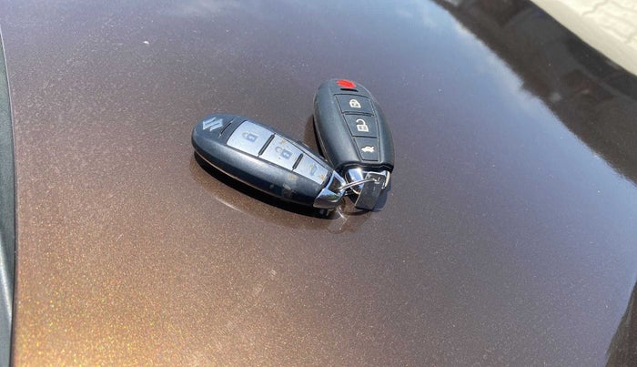 2016 Maruti Ciaz ZXI, Petrol, Manual, 94,552 km, Key Close Up