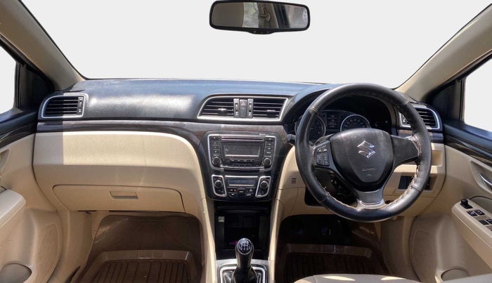 2016 Maruti Ciaz ZXI, Petrol, Manual, 94,552 km, Dashboard