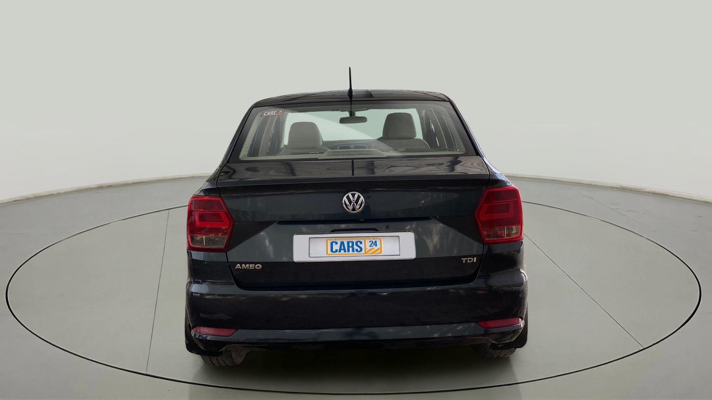 2017 Volkswagen Ameo HIGHLINE PLUS 1.5L 16 ALLOY, Diesel, Manual, 1,02,204 km, Back/Rear