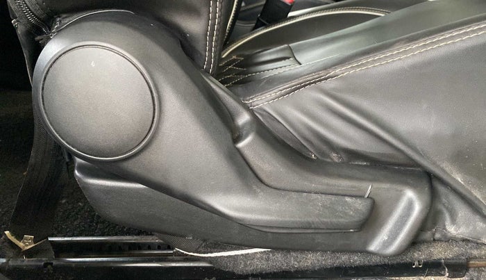 2017 Maruti Baleno DELTA DIESEL 1.3, Diesel, Manual, 51,417 km, Driver Side Adjustment Panel