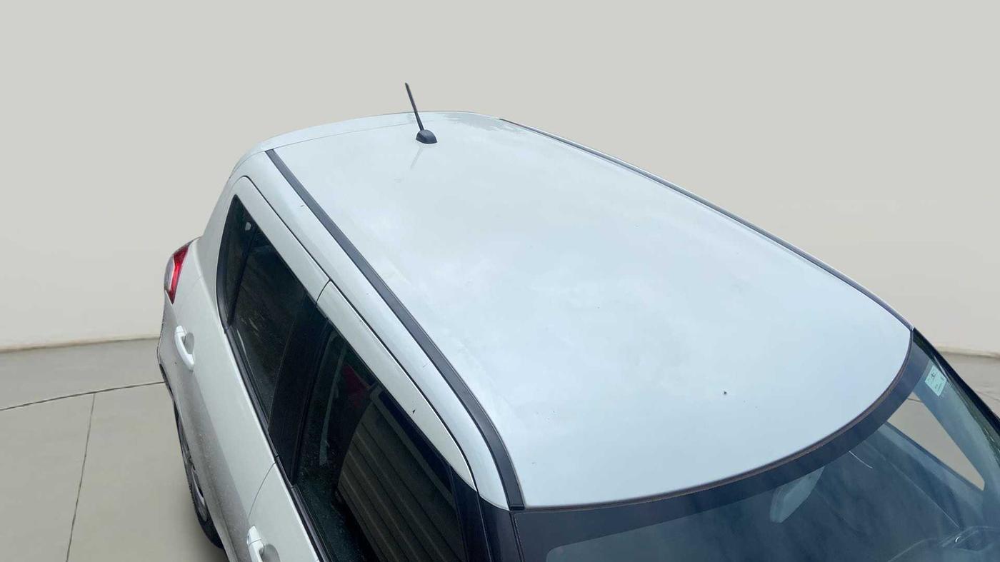2015 Maruti Swift VXI, Petrol, Manual, 81,420 km, Roof