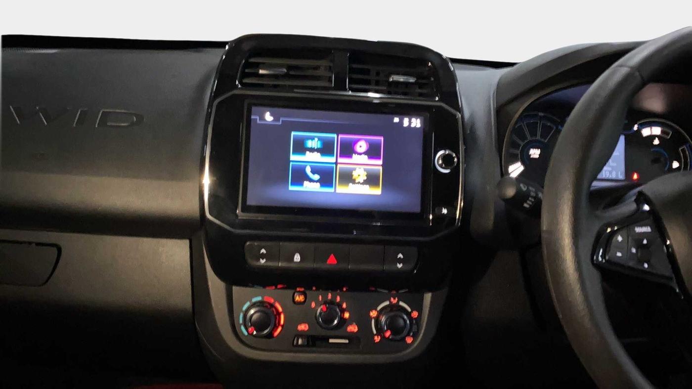 2023 Renault Kwid RXT 1.0 AMT, Petrol, Automatic, 5,712 km, Air Conditioner