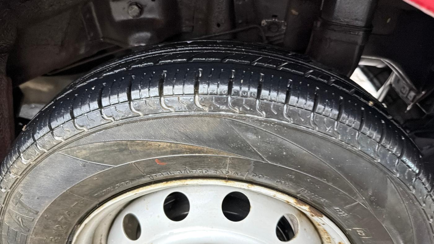 2016 Hyundai Eon ERA +, Petrol, Manual, 57,683 km, Left Rear Tyre Tread
