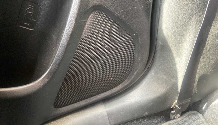 2015 Maruti Baleno DELTA DIESEL 1.3, Diesel, Manual, 64,012 km, Infotainment system - Rear speakers missing / not working