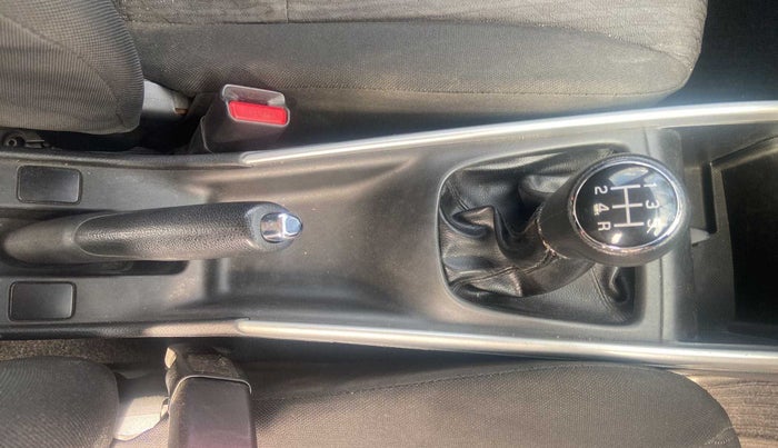 2015 Maruti Baleno DELTA DIESEL 1.3, Diesel, Manual, 64,012 km, Gear Lever
