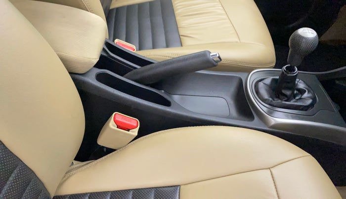 2015 Honda City 1.5L I-VTEC V MT, Petrol, Manual, 82,331 km, Gear Lever