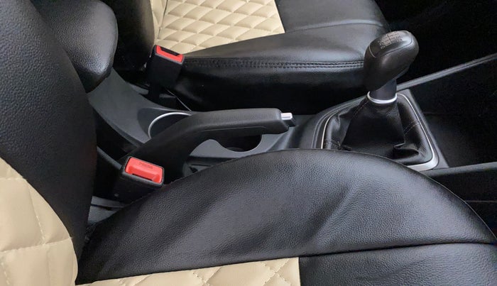 2019 Hyundai Verna 1.6 VTVT SX, Petrol, Manual, 62,608 km, Gear Lever
