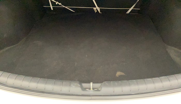2019 Hyundai Verna 1.6 VTVT SX, Petrol, Manual, 62,608 km, Boot Inside