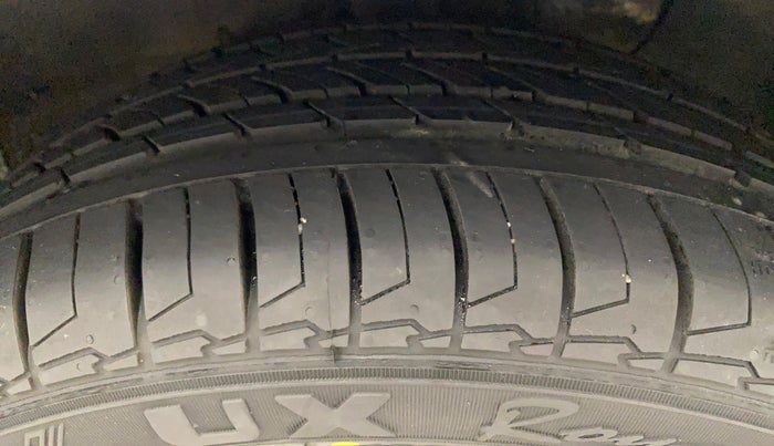 2019 Hyundai Verna 1.6 VTVT SX, Petrol, Manual, 62,608 km, Right Front Tyre Tread