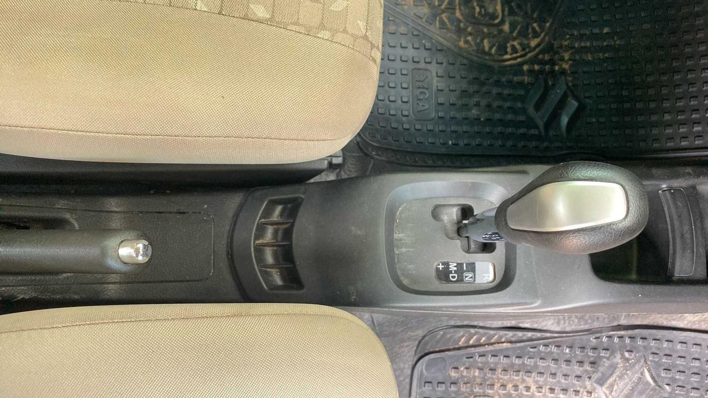2017 Maruti Wagon R 1.0 VXI AMT, Petrol, Automatic, 60,939 km, Gear Lever