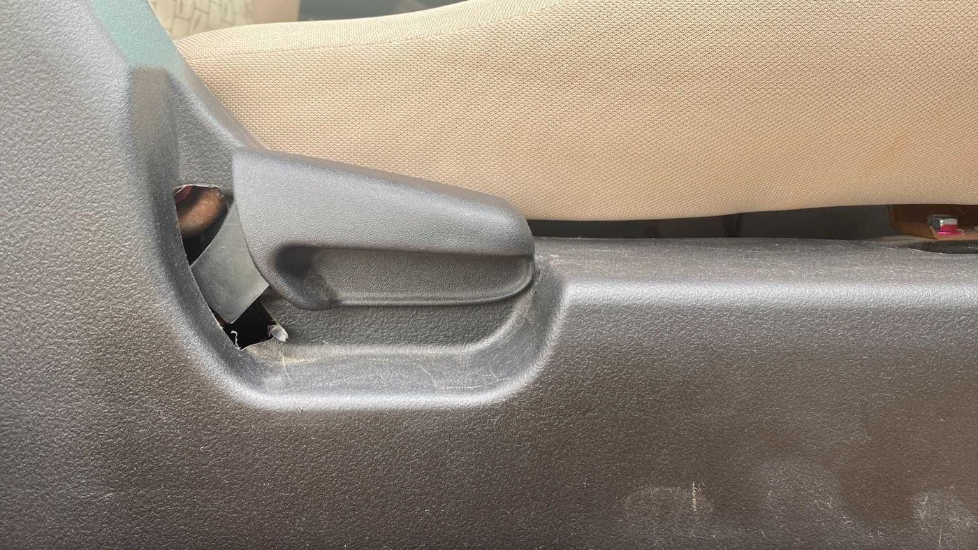 2017 Maruti Wagon R 1.0 VXI AMT, Petrol, Automatic, 60,939 km, Driver Side Adjustment Panel