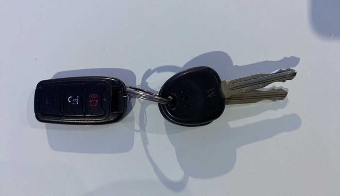 2013 Hyundai i10 MAGNA 1.2, Petrol, Manual, 30,287 km, Key Close Up