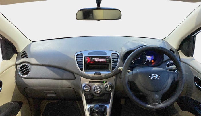 2013 Hyundai i10 MAGNA 1.2, Petrol, Manual, 30,287 km, Dashboard