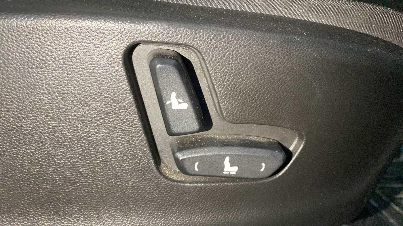 2022 MG HECTOR SHARP 1.5 PETROL CVT, Petrol, Automatic, 17,760 km, Driver Side Adjustment Panel