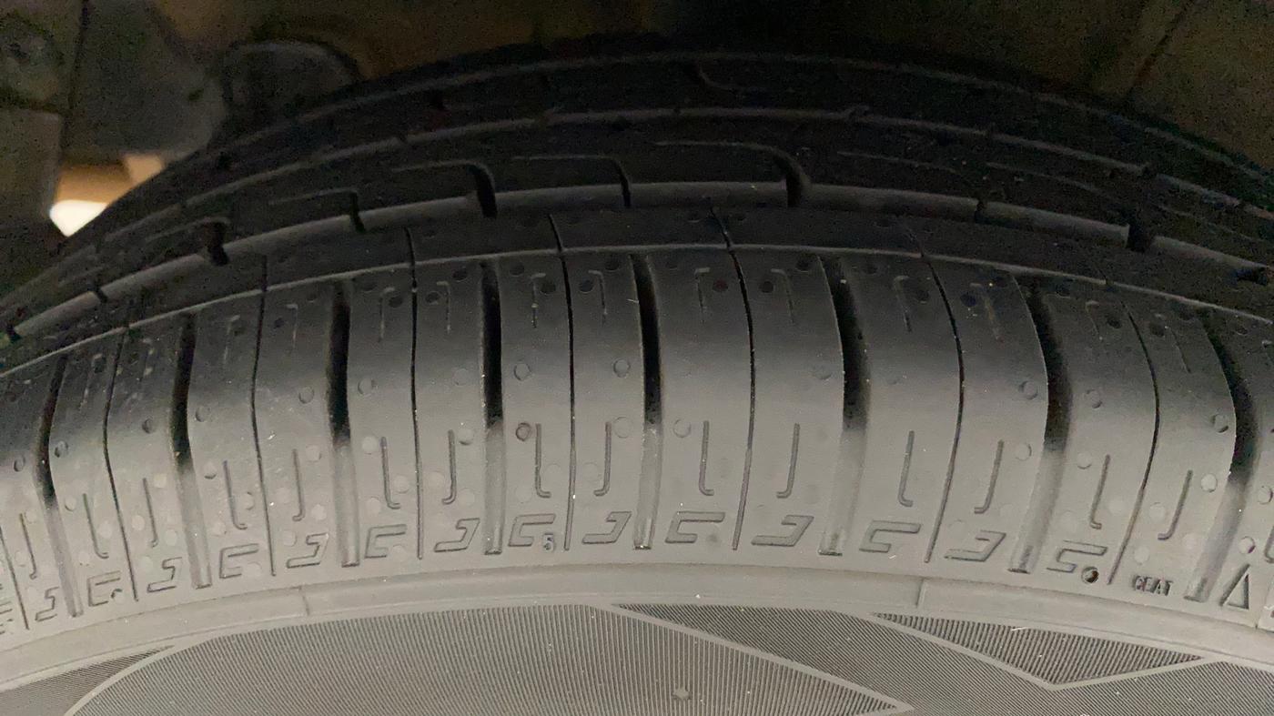 2019 Hyundai Grand i10 ASTA 1.2 KAPPA VTVT, Petrol, Manual, 34,321 km, Right Rear Tyre Tread