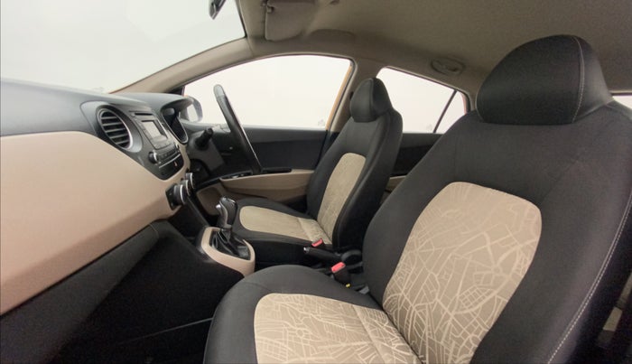 2016 Hyundai Grand i10 ASTA AT 1.2 KAPPA VTVT, Petrol, Automatic, 20,514 km, Right Side Front Door Cabin
