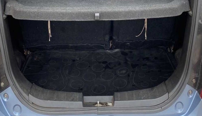 2017 Maruti Wagon R 1.0 VXI, Petrol, Manual, 42,734 km, Boot Inside
