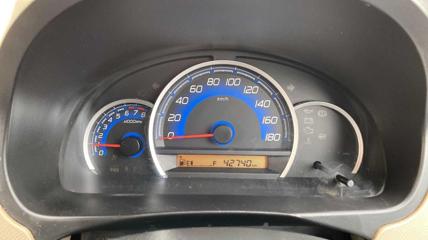 2017 Maruti Wagon R 1.0 VXI, Petrol, Manual, 42,734 km, Odometer Image