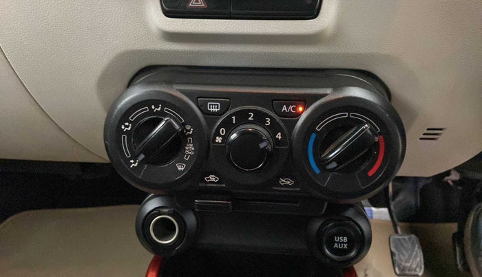 2017 Maruti IGNIS ZETA 1.2, Petrol, Manual, 84,544 km, AC Unit - Front vent has minor damage