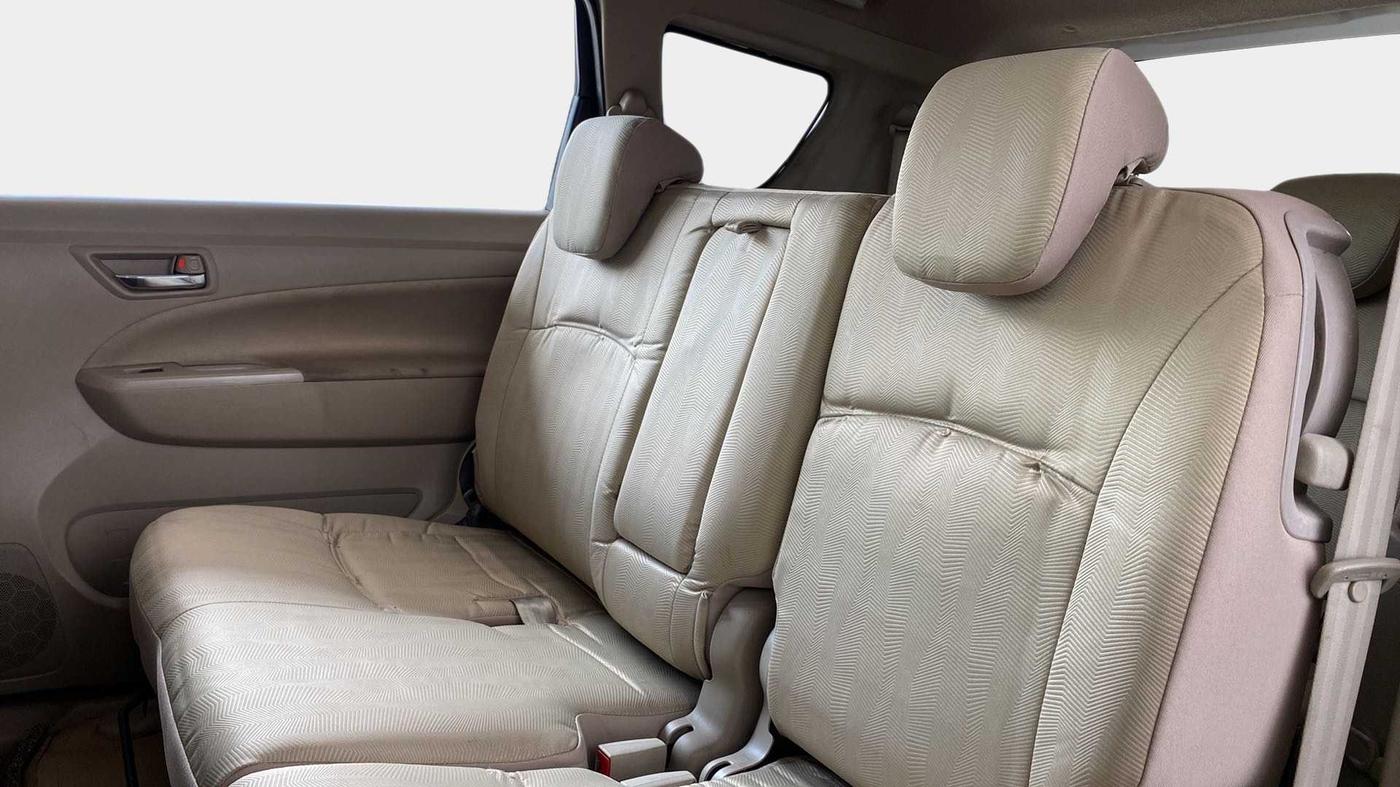 2017 Maruti Ertiga ZXI, Petrol, Manual, 78,609 km, Right Side Rear Door Cabin