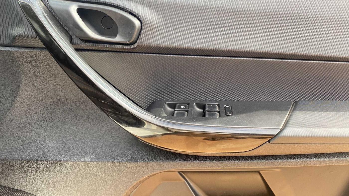 2019 Tata TIAGO NRG PETROL, Petrol, Manual, 23,753 km, Driver Side Door Panels Control