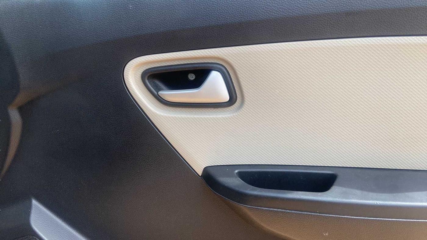 2021 Maruti Alto VXI PLUS, Petrol, Manual, 28,158 km, Driver Side Door Panels Control