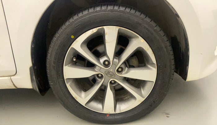2016 Hyundai Elite i20 ASTA 1.4 CRDI (O), Diesel, Manual, 31,353 km, Right Front Wheel