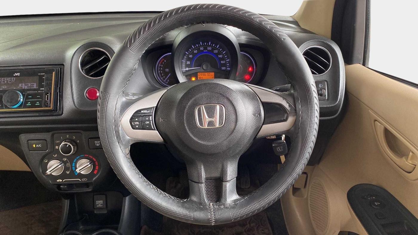 2015 Honda Brio S MT, Petrol, Manual, 99,852 km, Steering Wheel Close Up