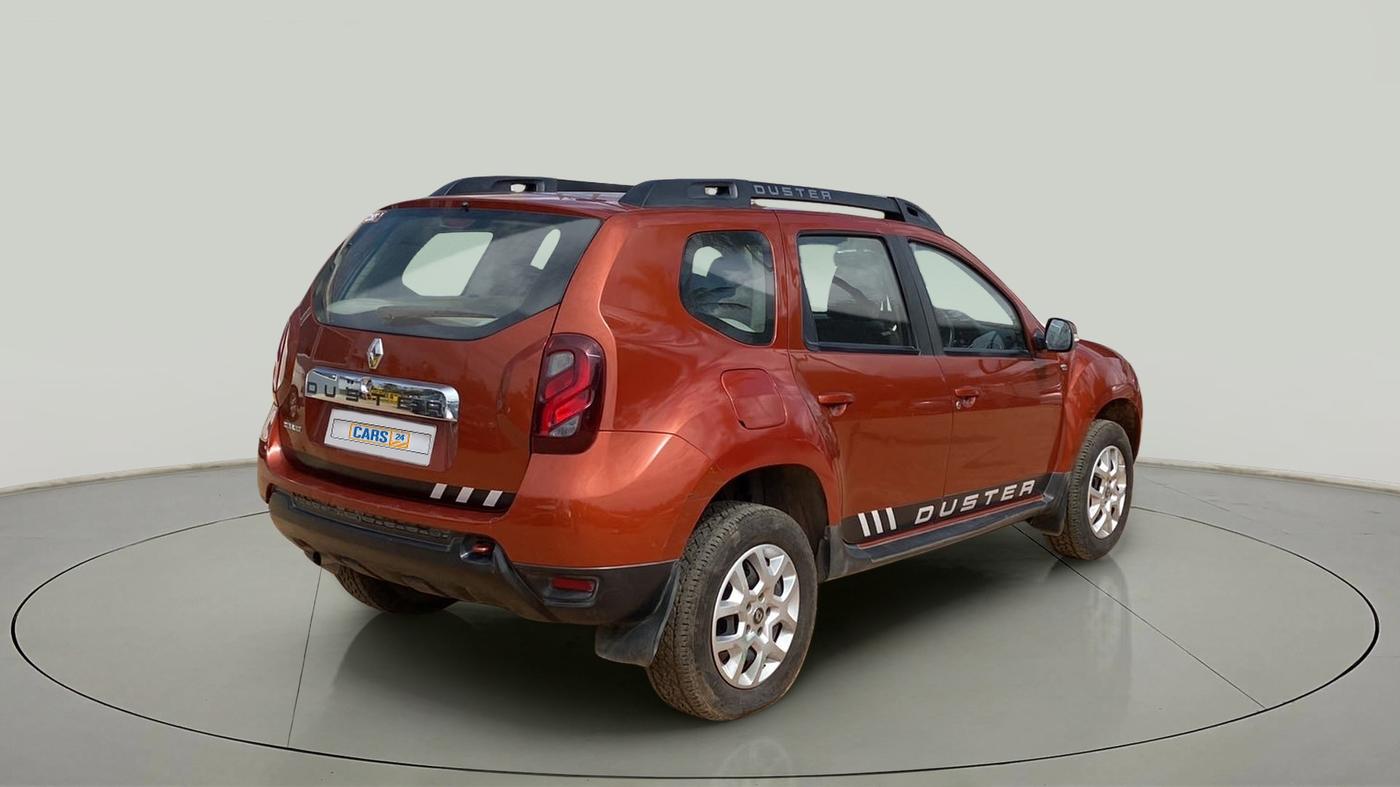 2017 Renault Duster RXL PETROL, Petrol, Manual, 67,614 km, Right Back Diagonal