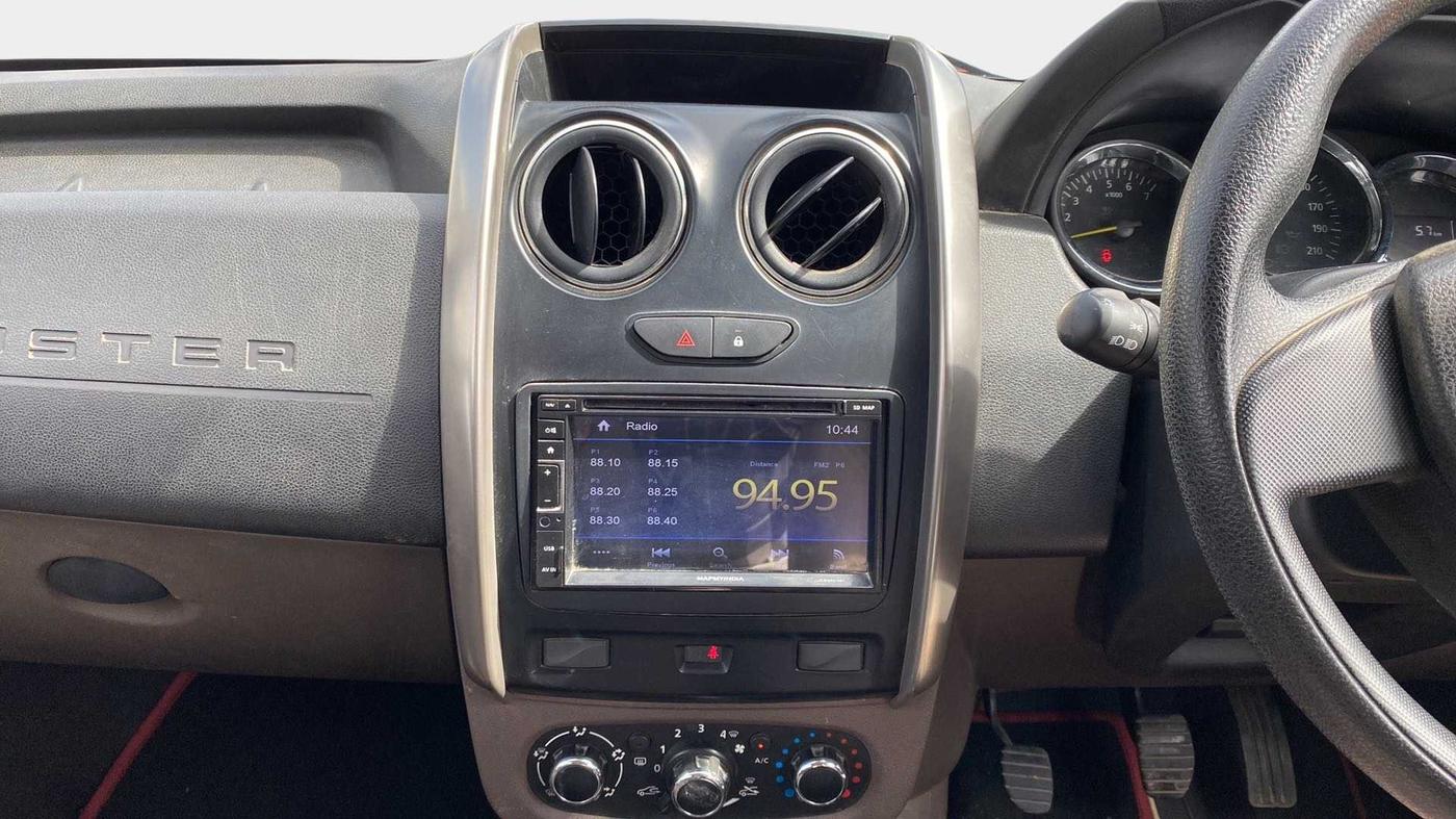 2017 Renault Duster RXL PETROL, Petrol, Manual, 67,614 km, Air Conditioner