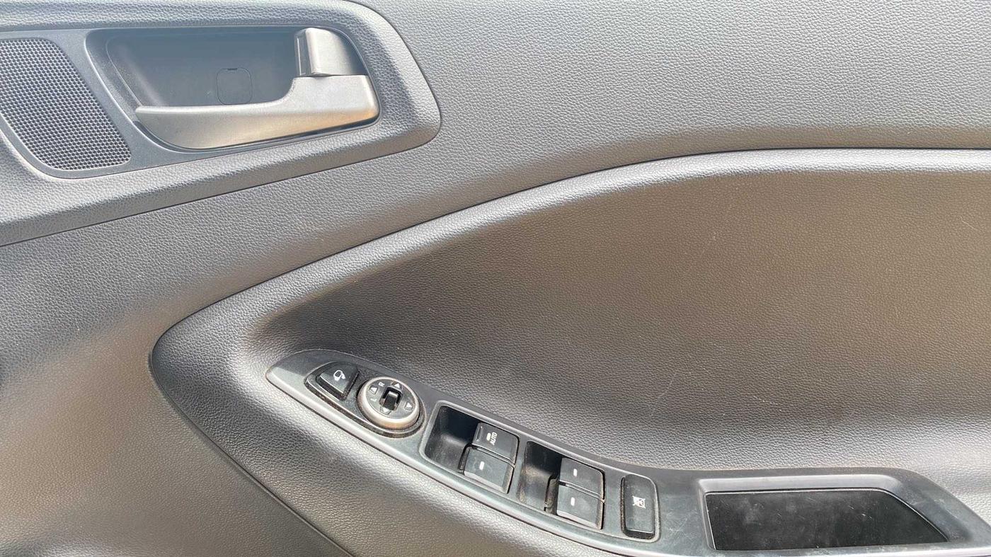 2015 Hyundai i20 Active 1.2 SX, Petrol, Manual, 38,799 km, Driver Side Door Panels Control