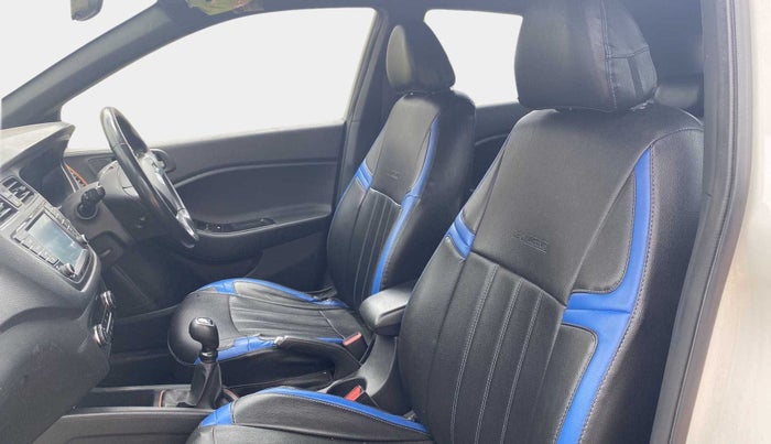 2015 Hyundai i20 Active 1.2 SX, Petrol, Manual, 38,799 km, Right Side Front Door Cabin