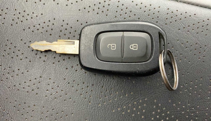 2022 Renault Kwid RXT 1.0, Petrol, Manual, 18,905 km, Key Close Up