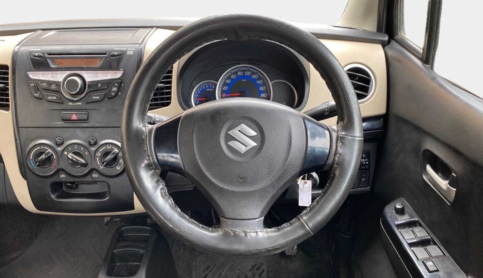 2018 Maruti Wagon R 1.0 VXI, Petrol, Manual, 38,242 km, Steering Wheel Close Up