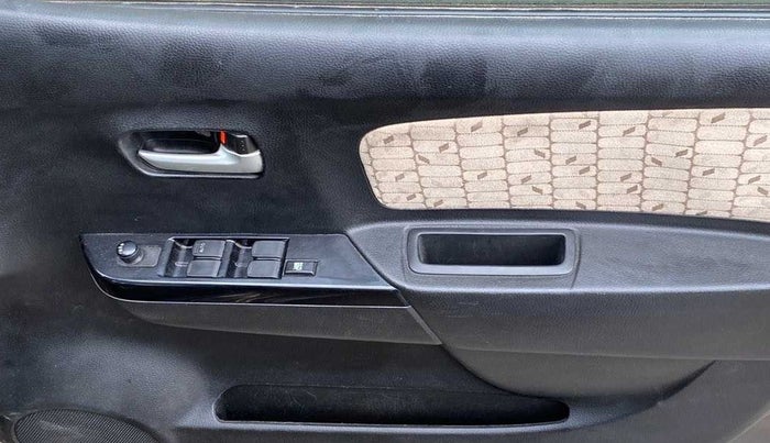 2018 Maruti Wagon R 1.0 VXI, Petrol, Manual, 38,242 km, Driver Side Door Panels Control