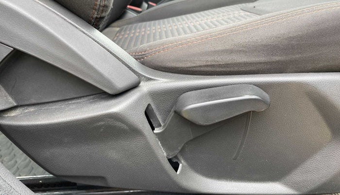 2018 Ford FREESTYLE TITANIUM PLUS 1.2 PETROL, Petrol, Manual, 56,901 km, Driver Side Adjustment Panel