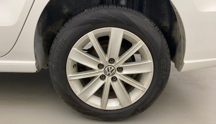 2017 Volkswagen Vento HIGHLINE PETROL AT, Petrol, Automatic, 62,617 km, Left Rear Wheel
