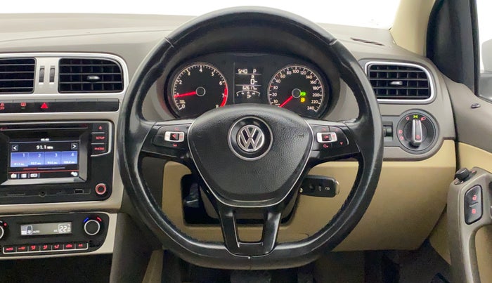 2017 Volkswagen Vento HIGHLINE PETROL AT, Petrol, Automatic, 62,617 km, Steering Wheel Close Up