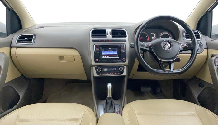 2017 Volkswagen Vento HIGHLINE PETROL AT, Petrol, Automatic, 62,617 km, Dashboard