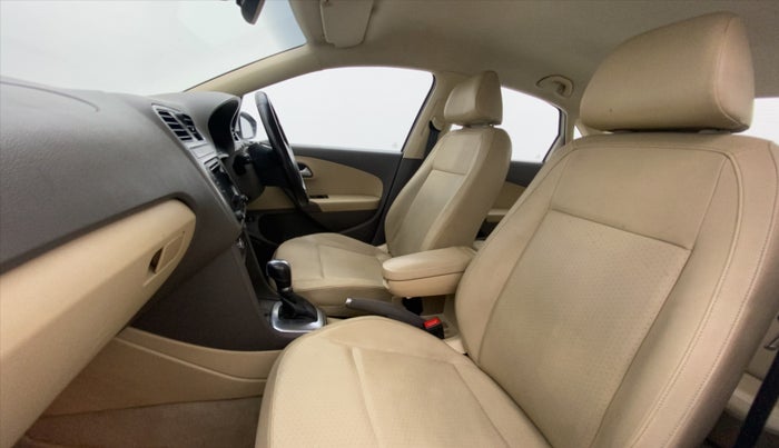 2017 Volkswagen Vento HIGHLINE PETROL AT, Petrol, Automatic, 62,617 km, Right Side Front Door Cabin