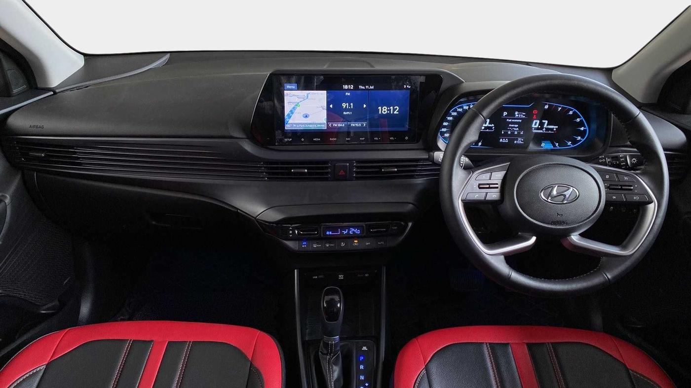 2023 Hyundai NEW I20 ASTA (O) 1.2 AT, Petrol, Automatic, 8,227 km, Dashboard