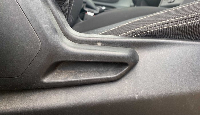 2020 Tata Tiago XE PETROL, Petrol, Manual, 57,810 km, Driver Side Adjustment Panel