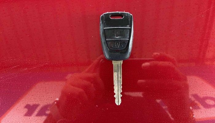 2019 Hyundai Grand i10 MAGNA 1.2 KAPPA VTVT, Petrol, Manual, 30,050 km, Key Close Up
